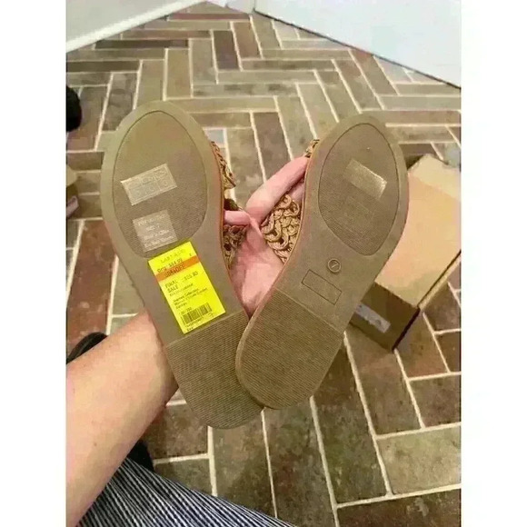 Journee Collection Brown Woven Slide Sandals size 7 NWB - Picture 4 of 5